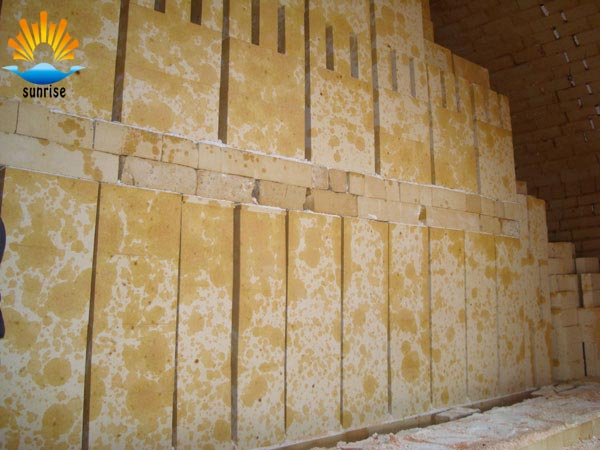 Application of Silica Brick in the Crown of Glass Furnaces